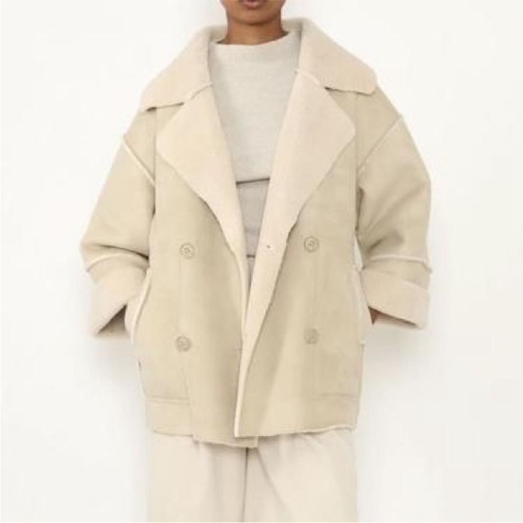 7115 By Szeki Faux Suede Short Coat In Cream (Xs)